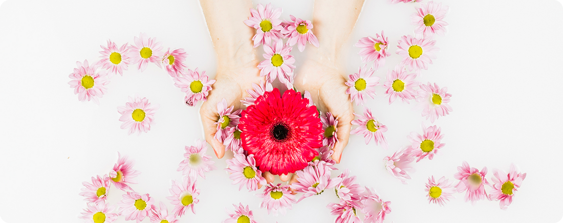 A Gentle Daily Routine for Vulvar Care and pH Support